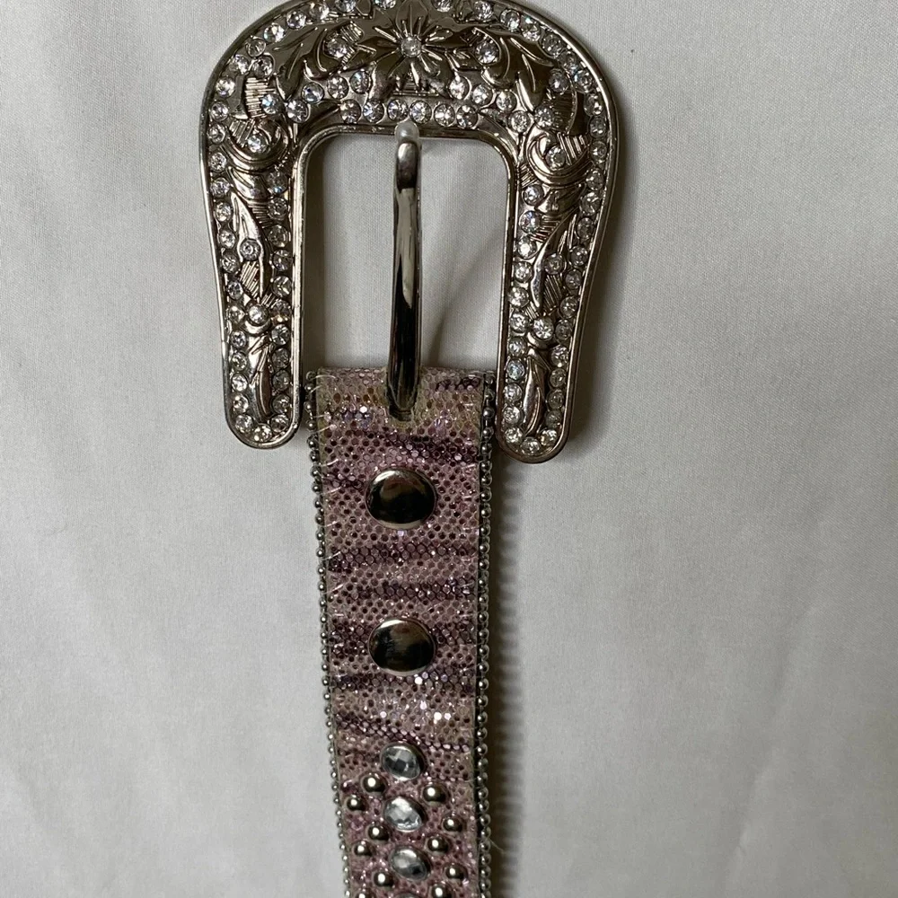Novona conch horseshoe belt